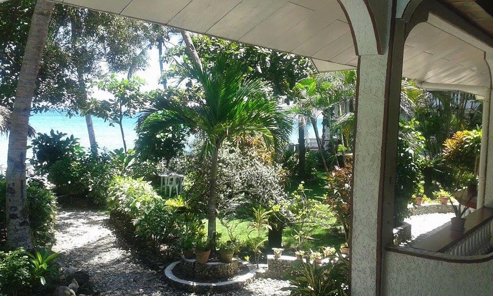 Blue Crystal Beach Resort Puerto Galera Eksteriør bilde