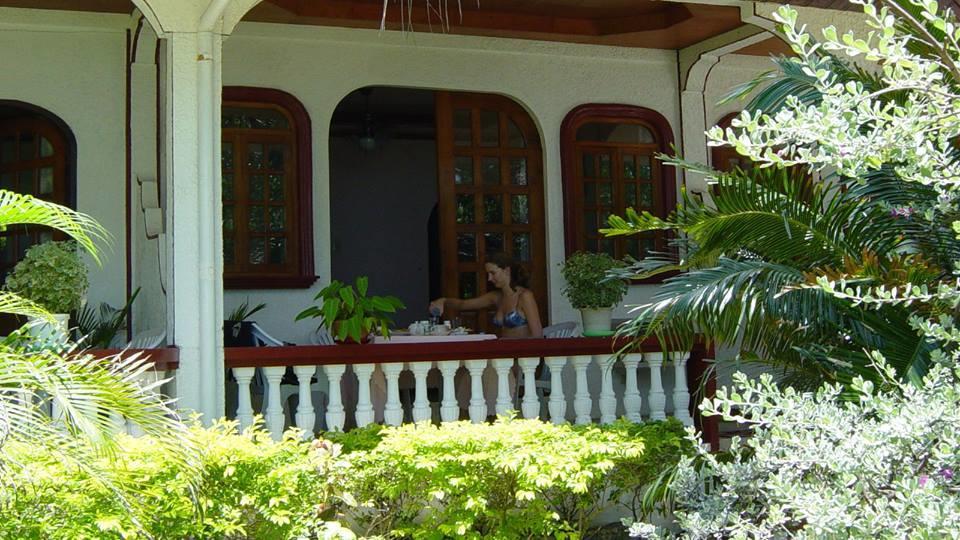 Blue Crystal Beach Resort Puerto Galera Eksteriør bilde